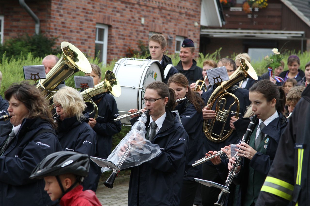 Bild 80 - Vogelschießen 2011